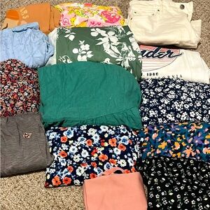 Women’s warm weather clothes